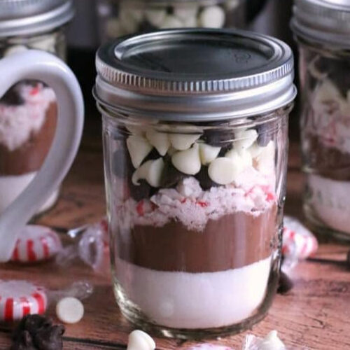 jars filled with peppermint hot cocoa mix