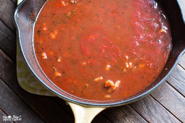 skillet with tomato gravy