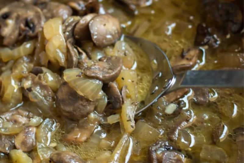 Slow Cooker Herbed Mushrooms and Onions The Magical Slow Cooker