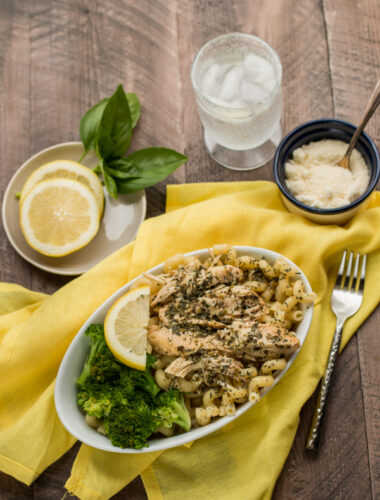 lemon pest chicken and pasta in a bowl