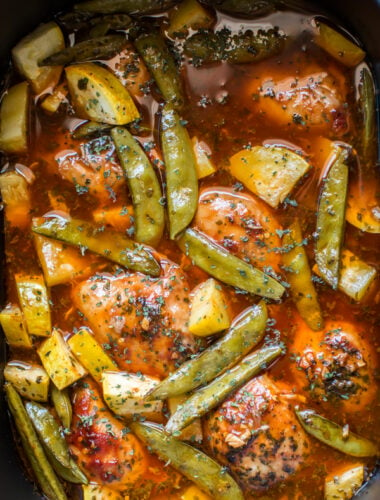 chicken thighs, snow peas and squash in sauce,.