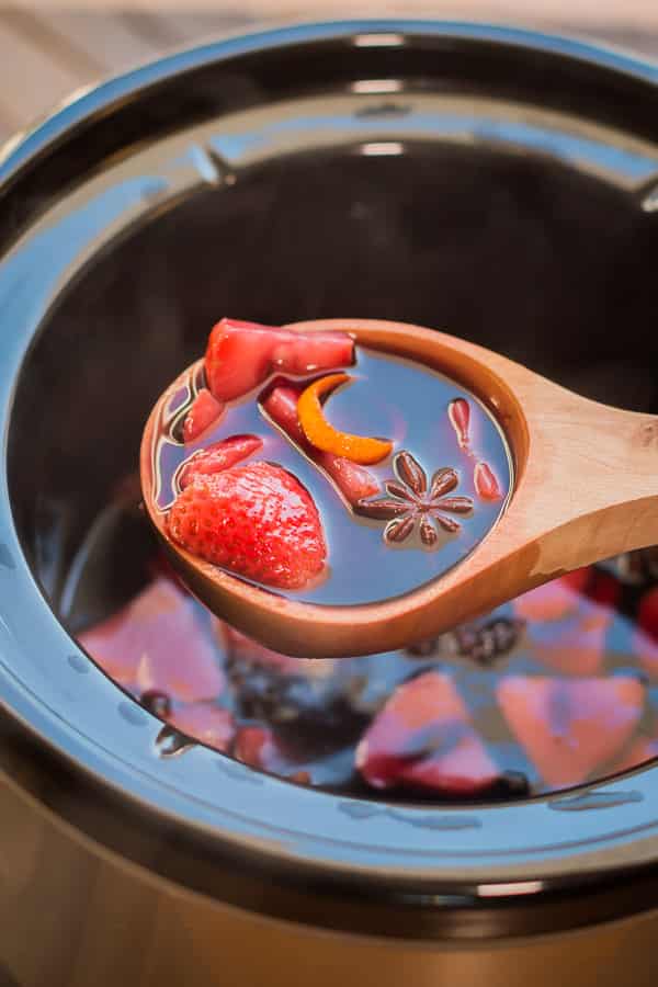 Slow Cooker Strawberry Mulled Wine