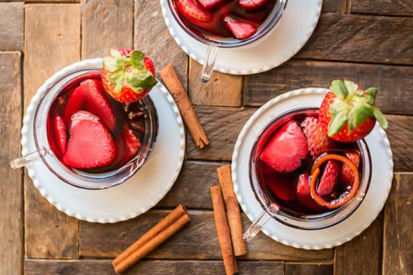 3 mugs of strawberry mulled wine