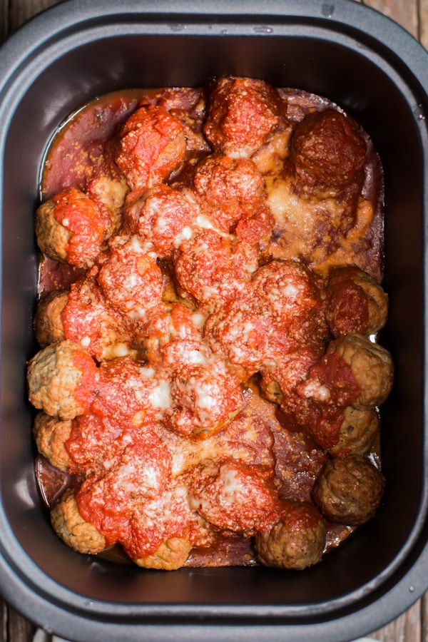 Slow Cooker Easy Meatball Sliders The Magical Slow Cooker