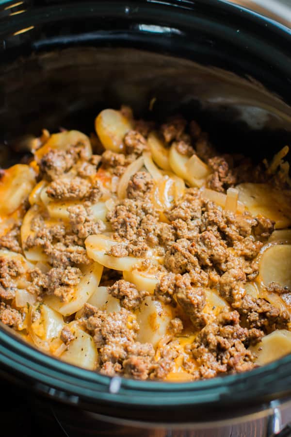 Slow Cooker Beef And Potato Au Gratin The Magical Slow Cooker