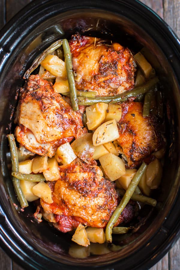 chicken with golden potatoes and green beans.