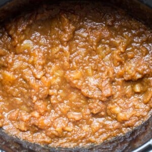cooked pumpkin applesauce in a slow cooker.