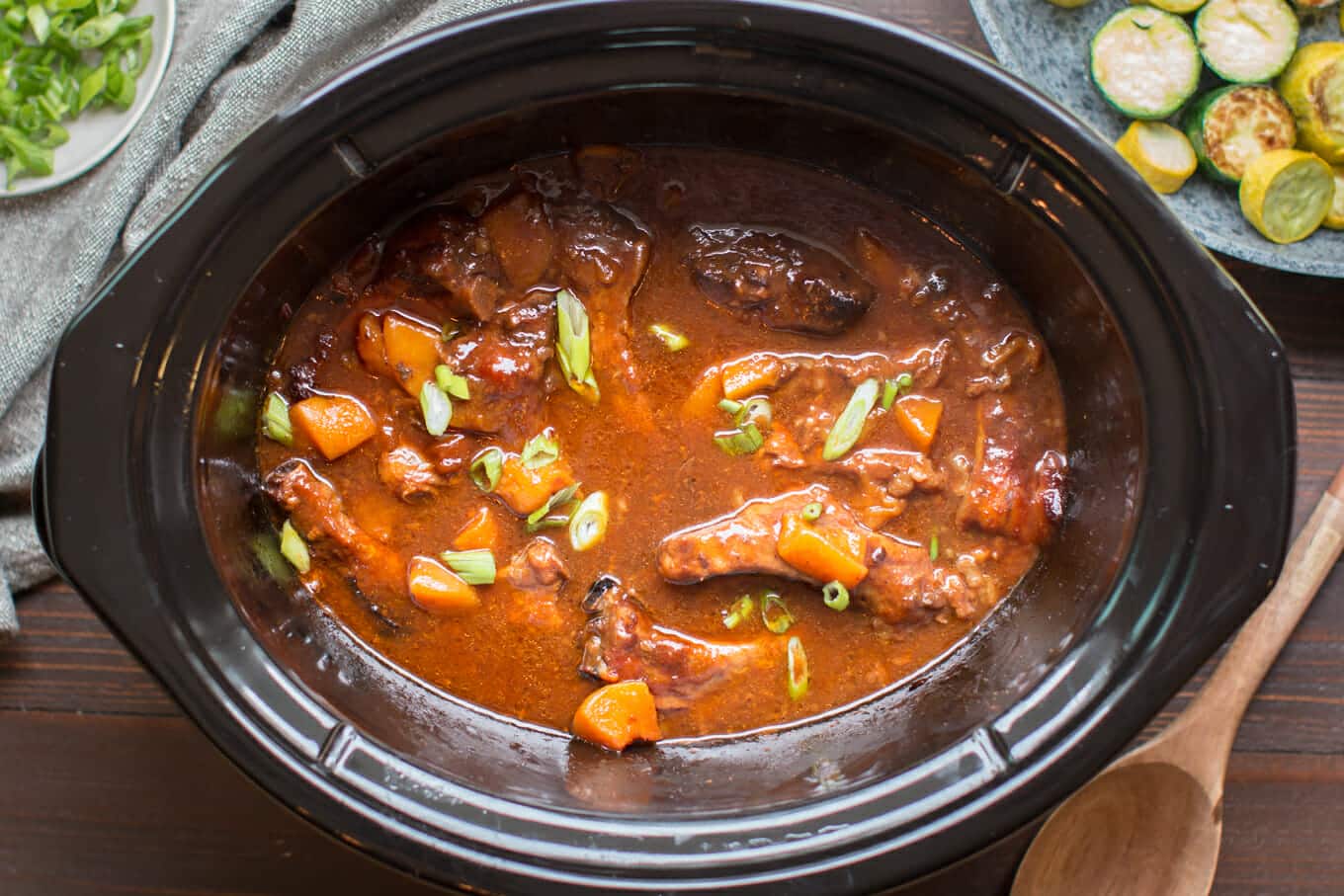 rib pieces in barbecue sauce cooked in slow cooker