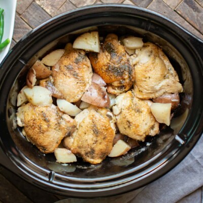 6 chicken thighs on top on chicken thighs.
