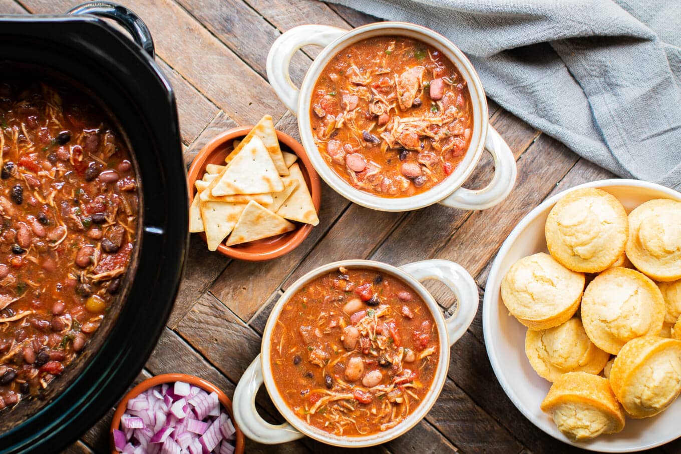 2 bowls of chicken chili in bowls