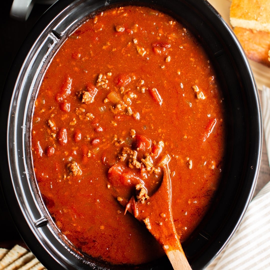 Slow Cooker V8 Chili The Magical