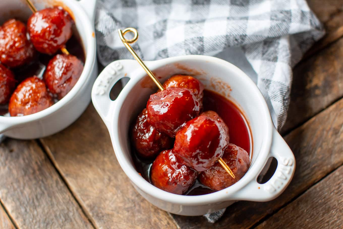 grape jelly meatballs plated