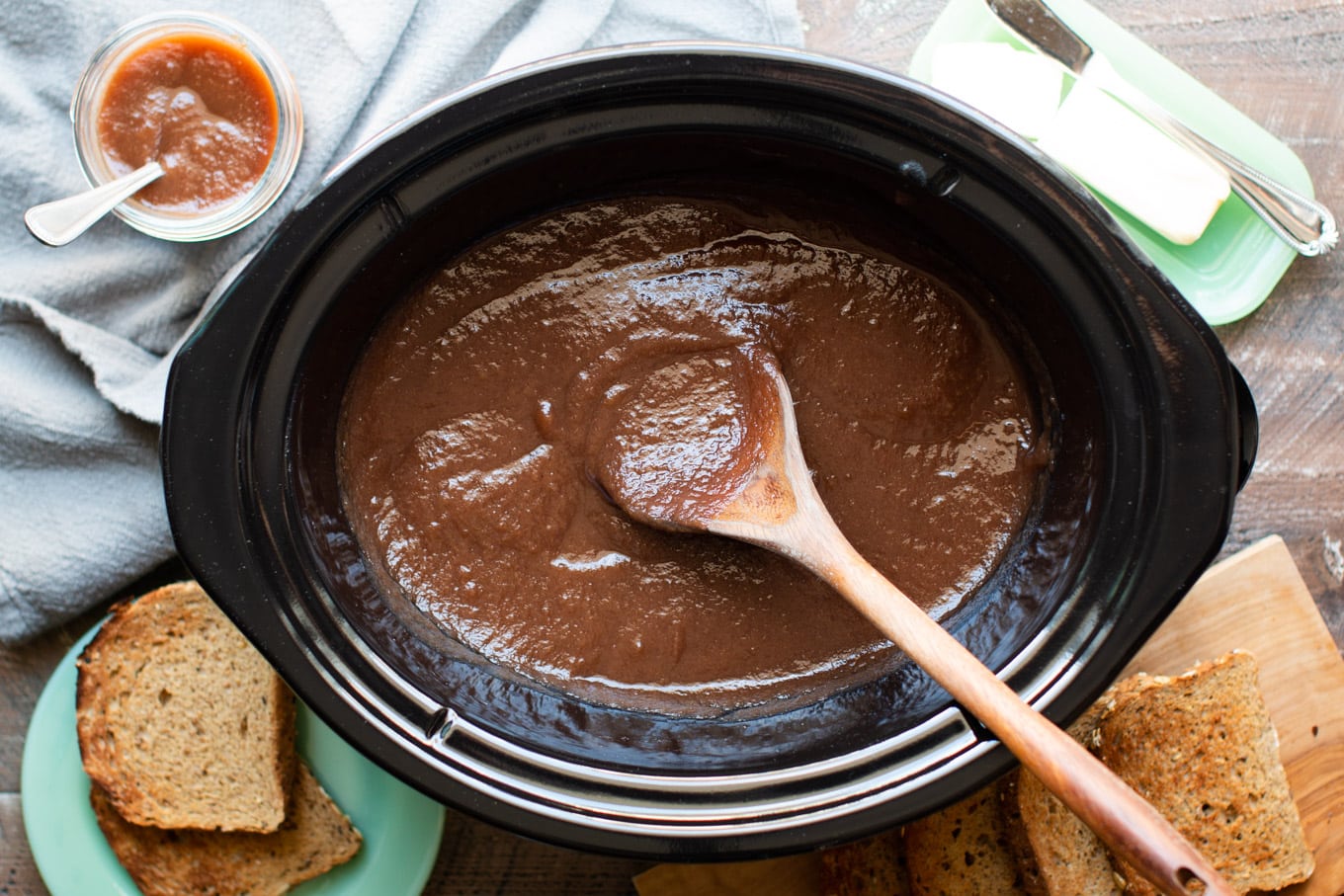 finished apple butter in crockpot