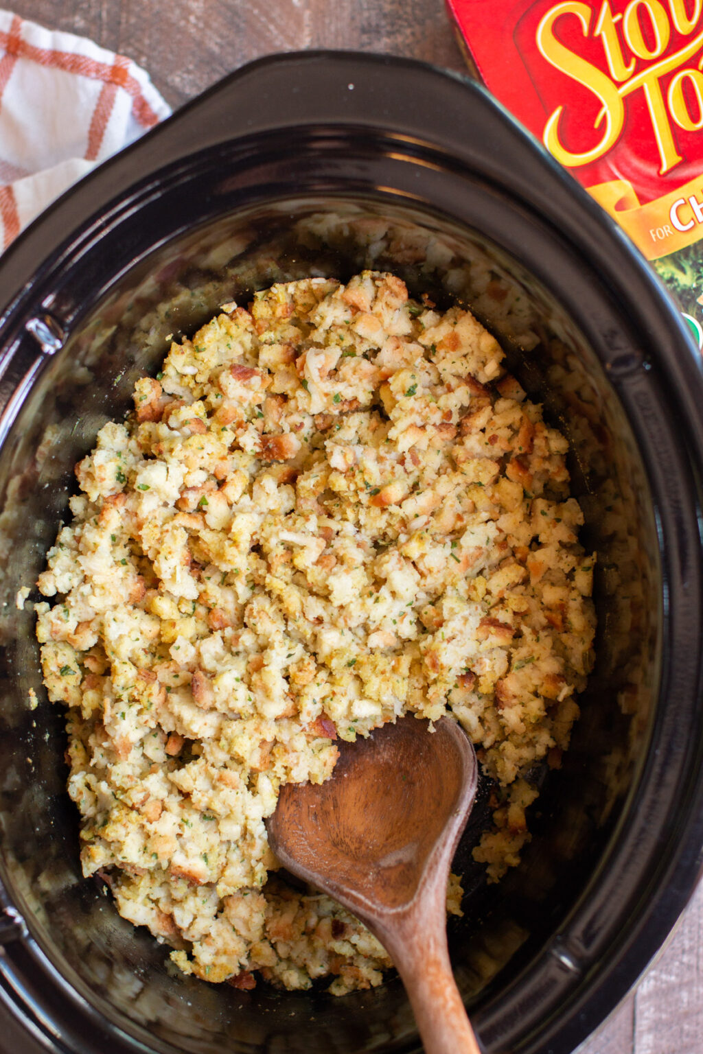 How To Make Stove Top Stuffing In The Slow Cooker The Magical Slow Cooker