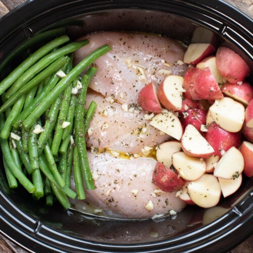 Seasoned Chicken, Potatoes and Green beans - The Magical Slow Cooker