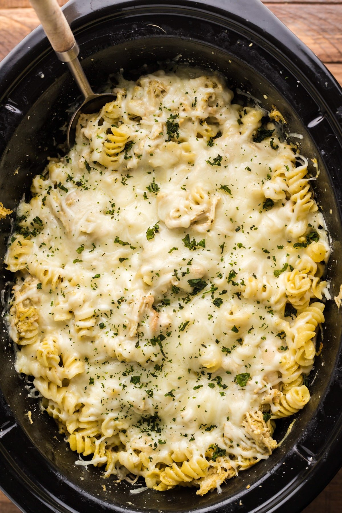 close up of pesto chicken pasta