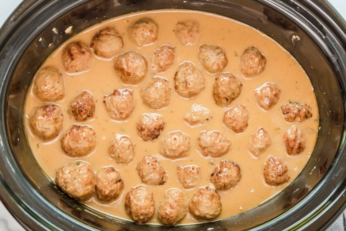 Slow Cooker Swedish Meatballs