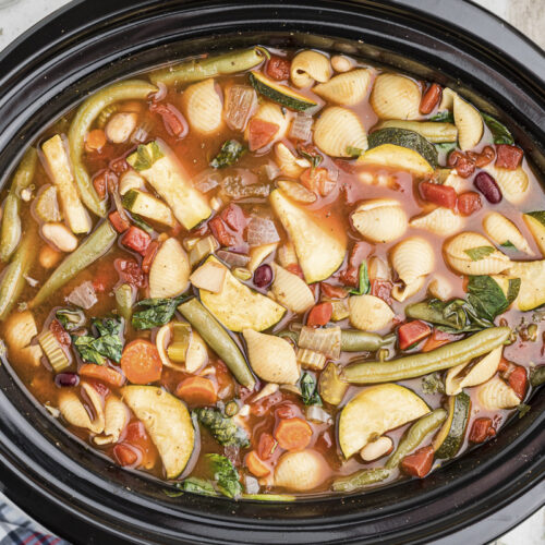 minestrone soup in the slow cooker, cooked