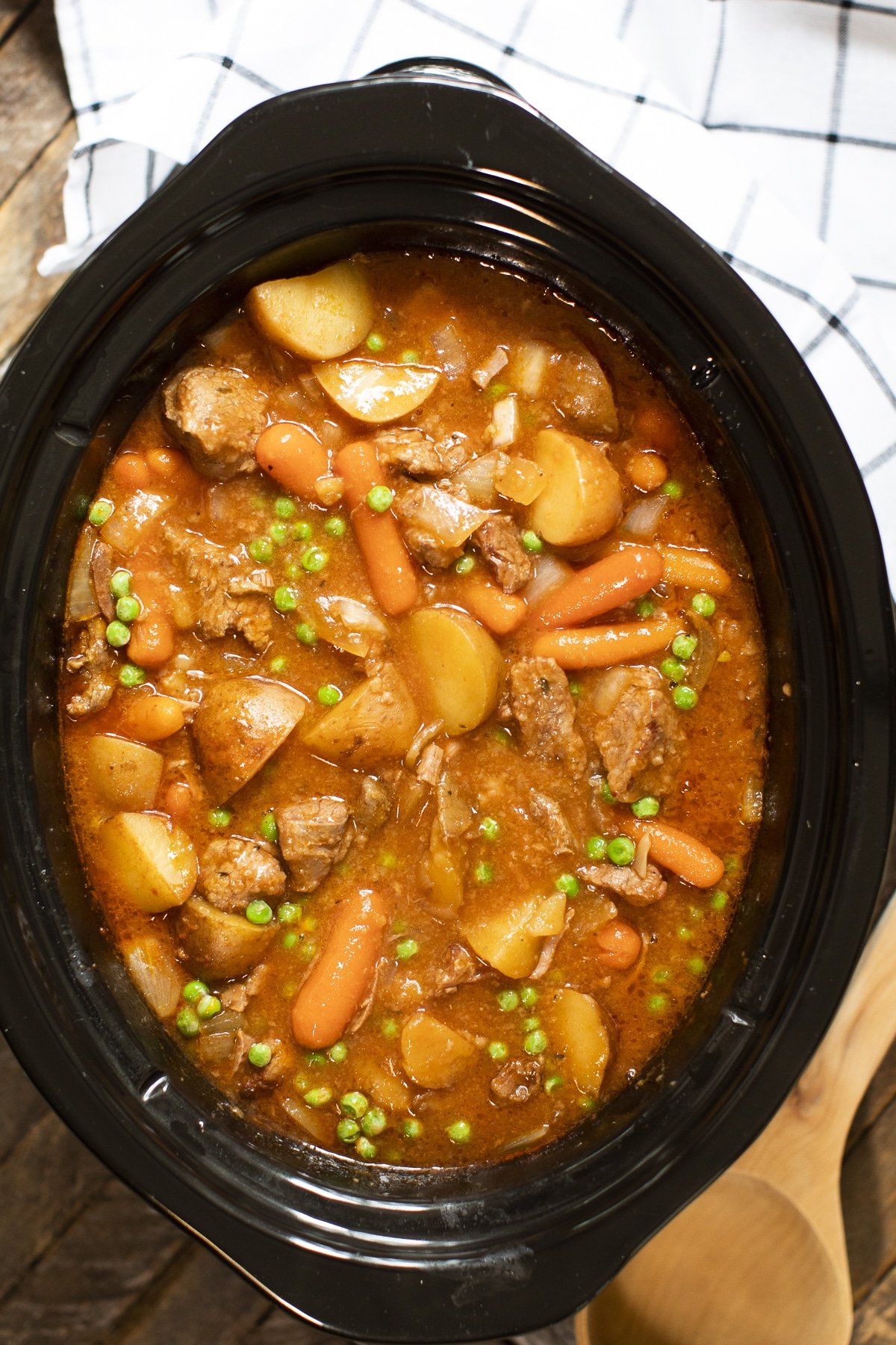 beef stew done cooking in slow cooker