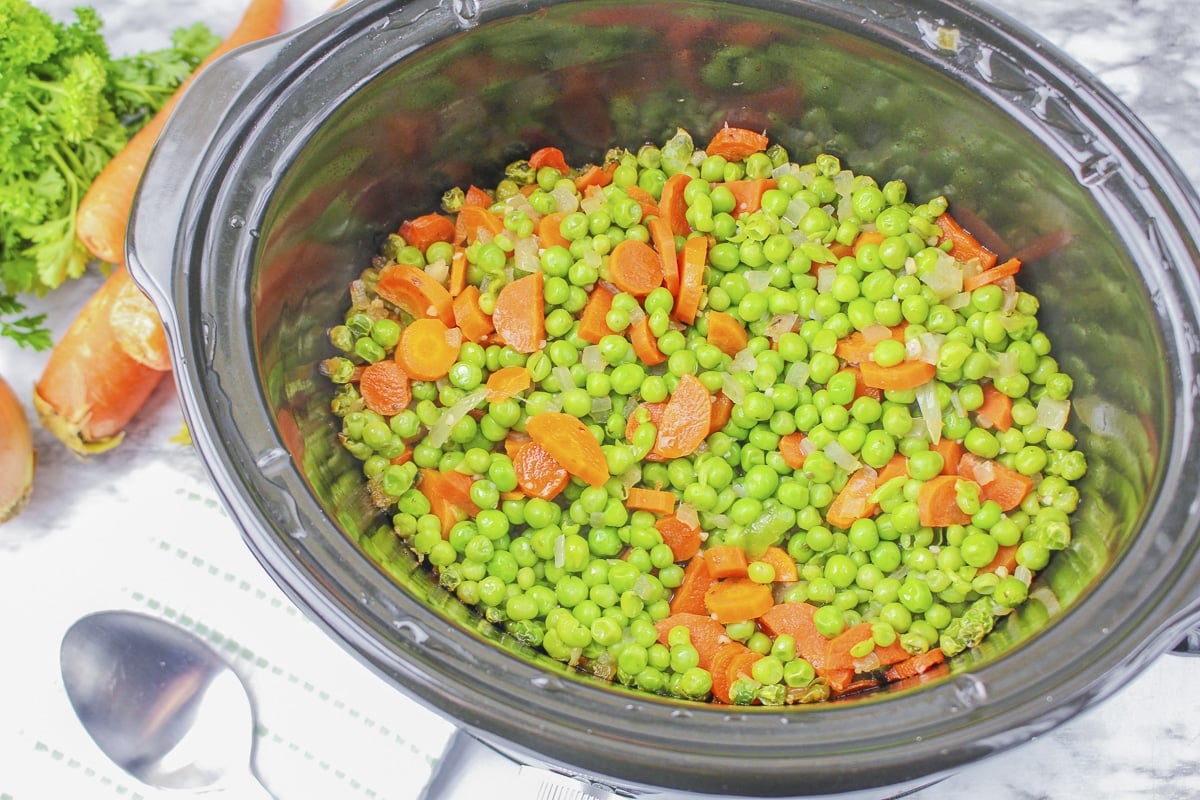 Slow Cooker Peas and Carrots