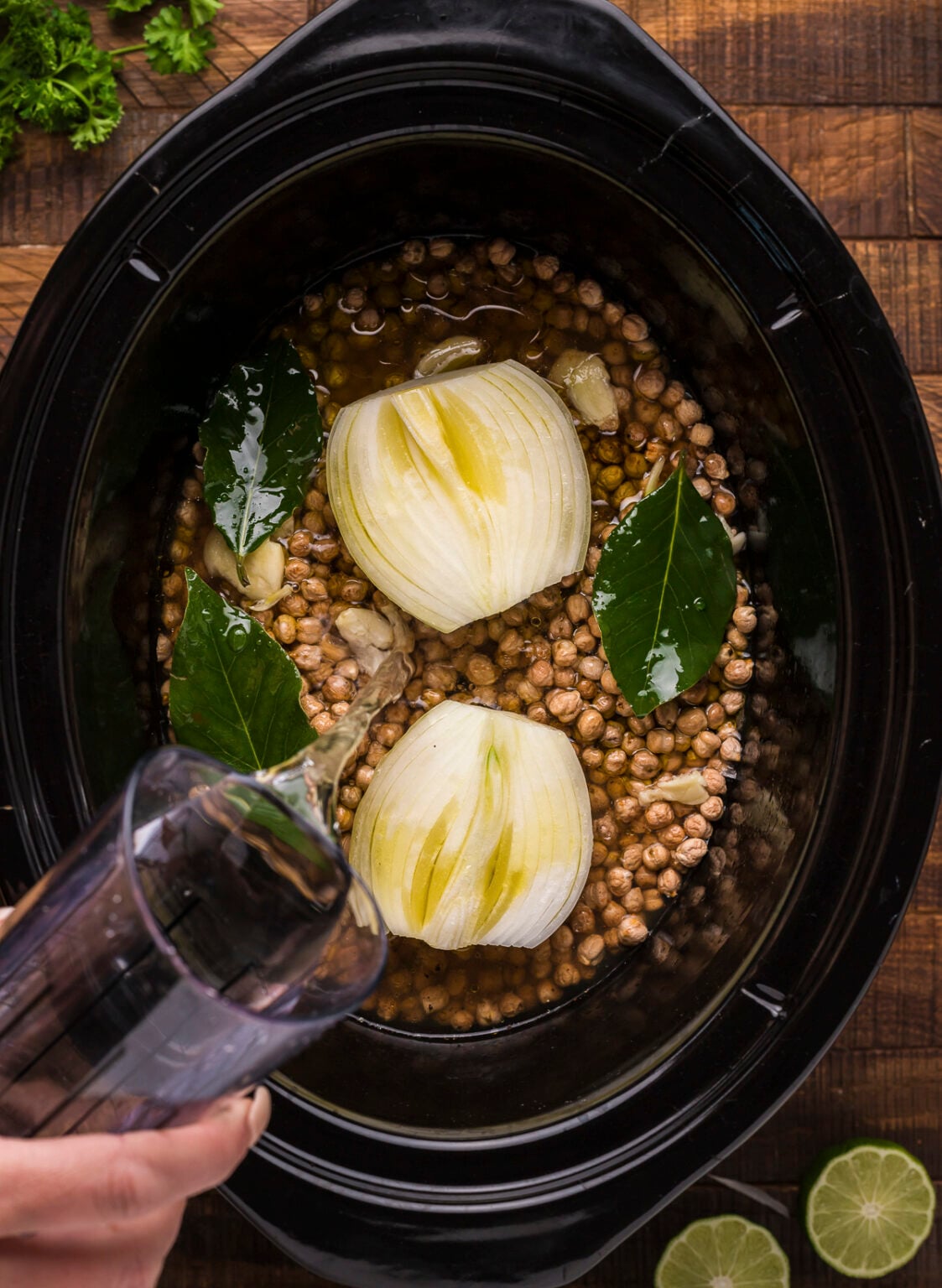 How to Cook Chickpeas in the Slow Cooker How to Cook Chickpeas in the Slow Cooker
