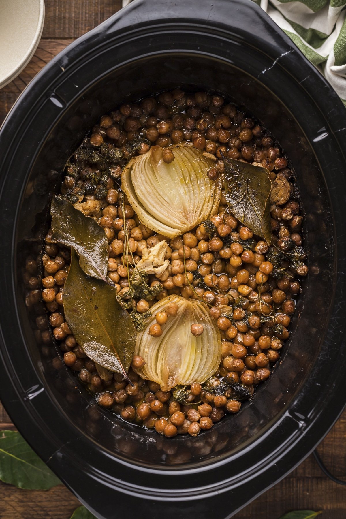 chickpeas cooked in slow cooker.