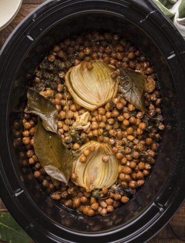 cooked chickpeas in a slow cooker.