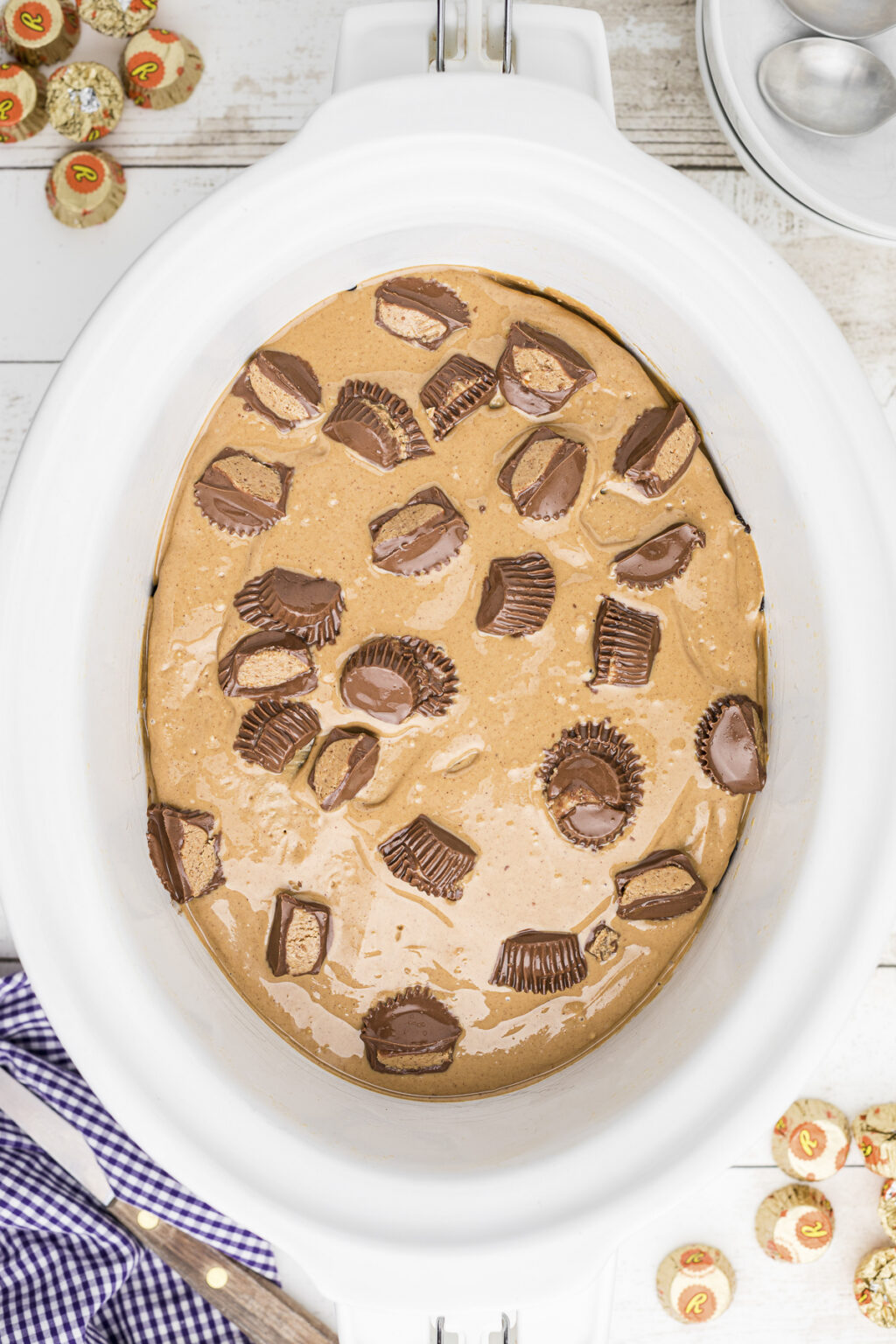 Reese's Peanut Butter Cup Chocolate Cake {Crockpot} The Magical Slow