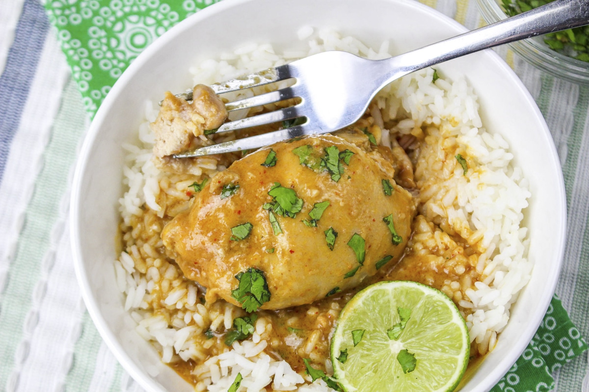 thai peanut chicken over rice.