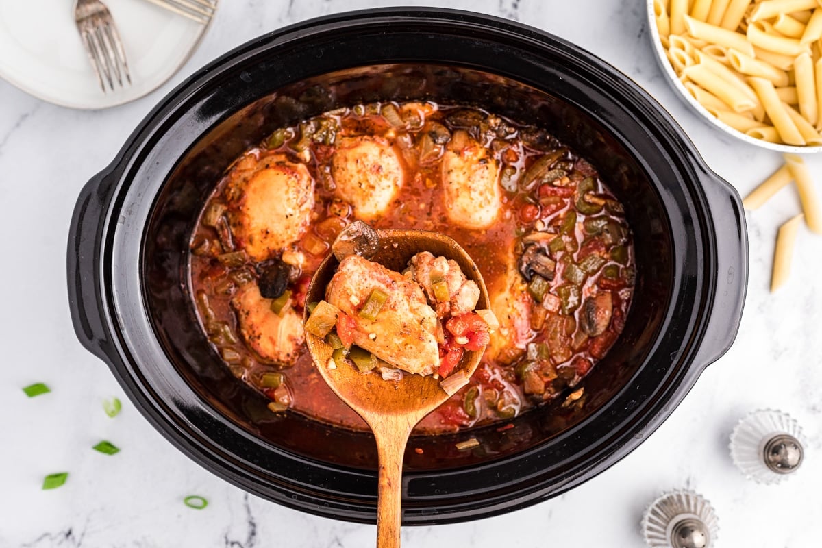 Chicken cacciatore on a spoon.