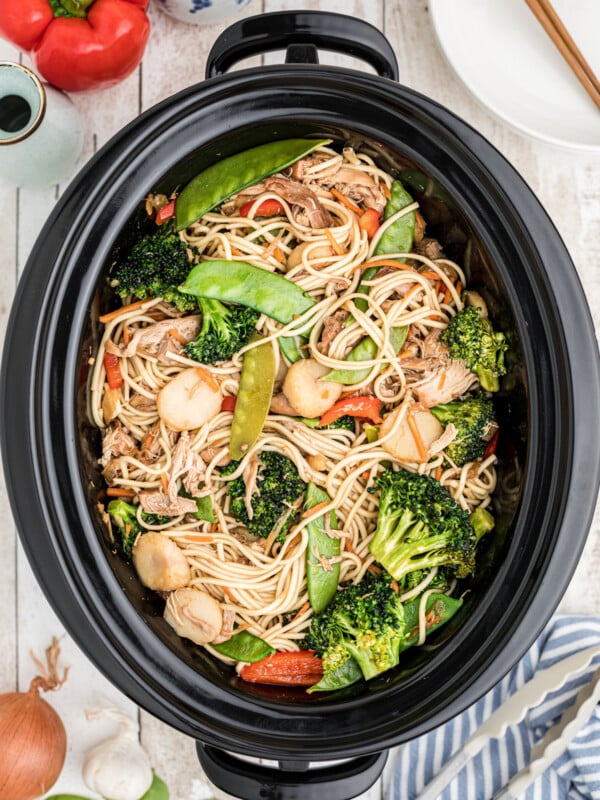 Chicken chow mein in a crockpot.