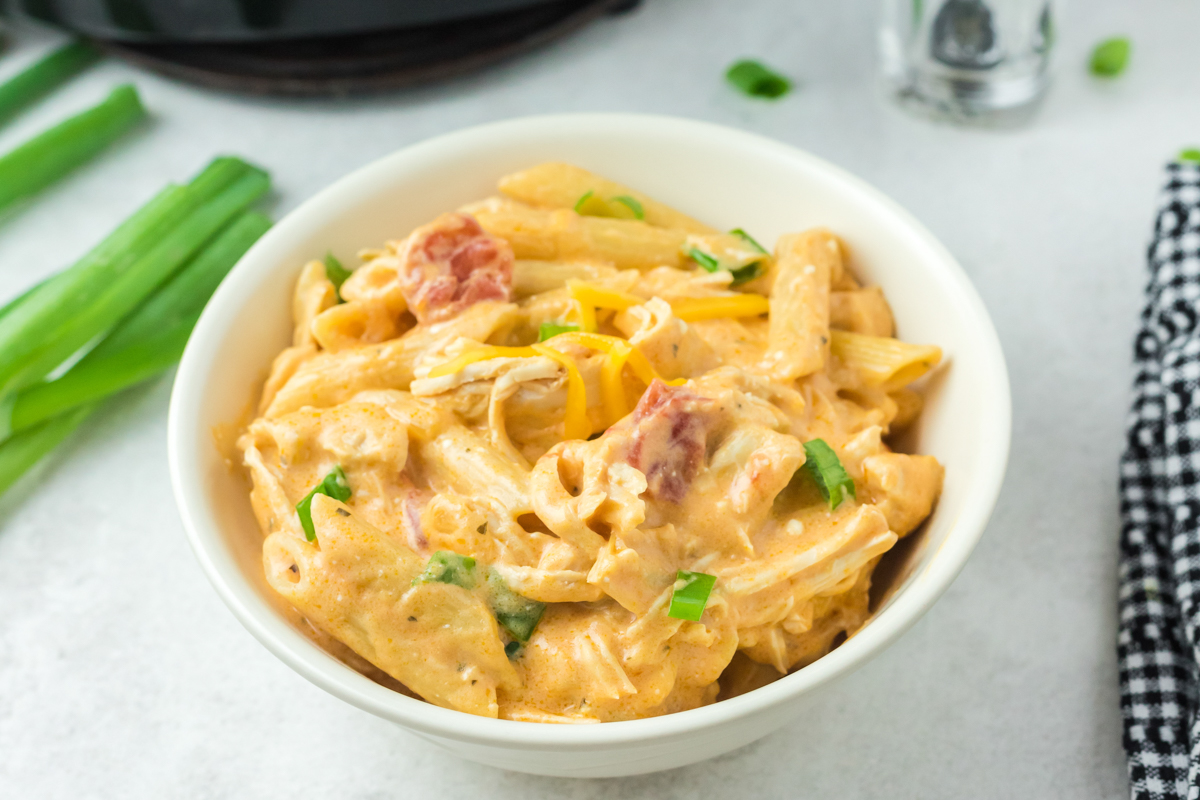 Bowl of buffalo chicken pasta.