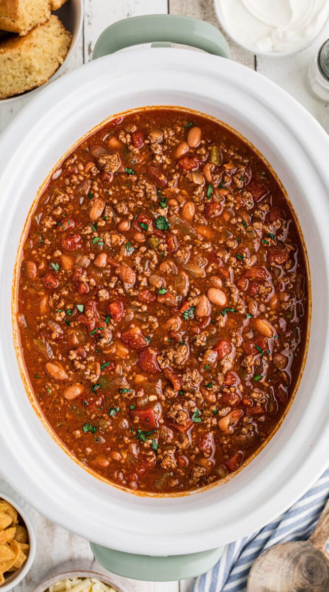 Long image of crockpot chili for pinterest.