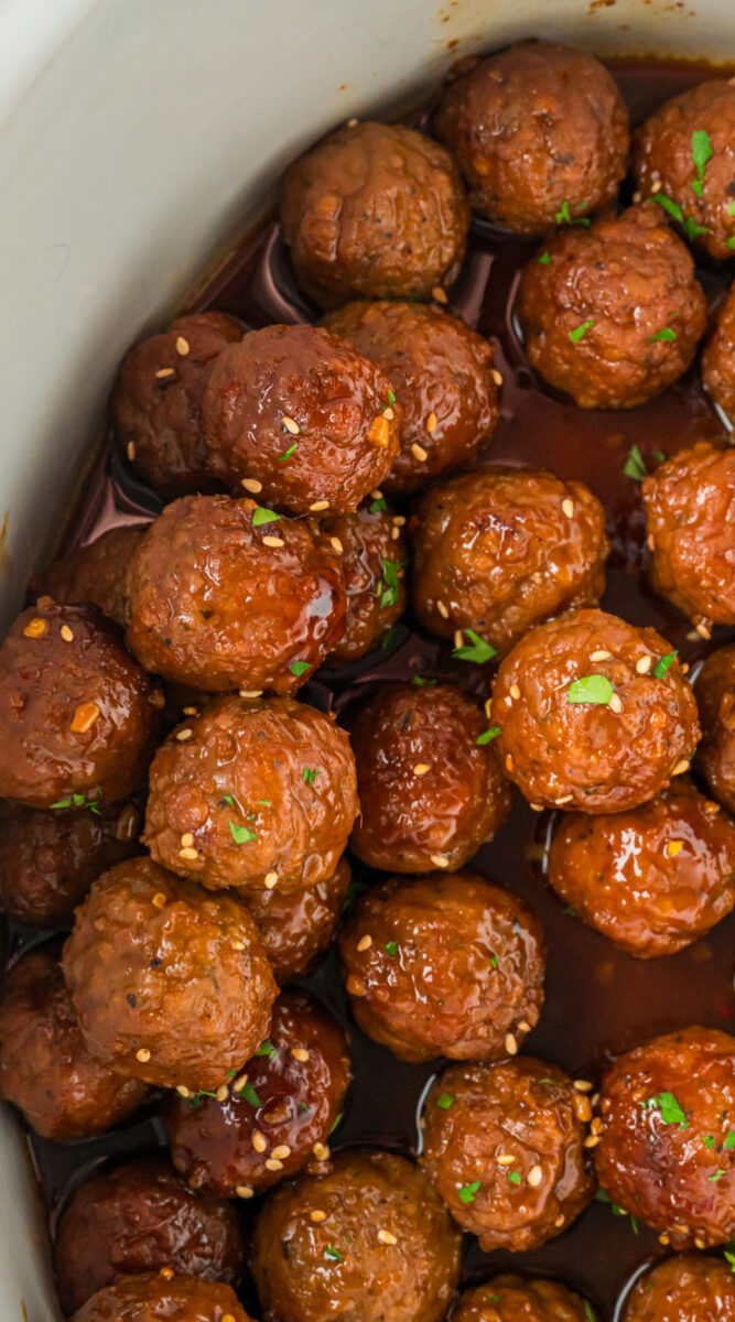 long image of slow cooker honey garlic meatballs.