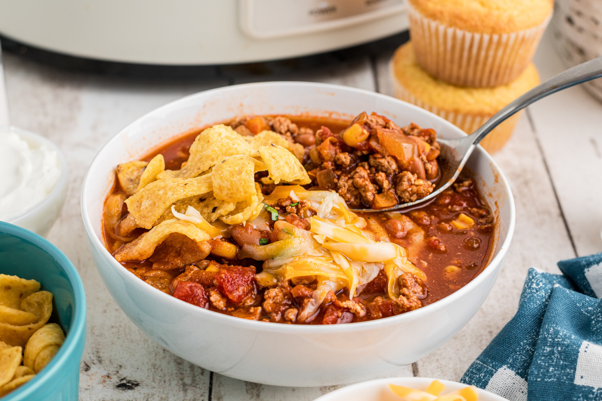 serving of slow cooker turkey chili in a bowl.