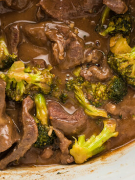 close-up overhead of slow cooker beef and broccoli.