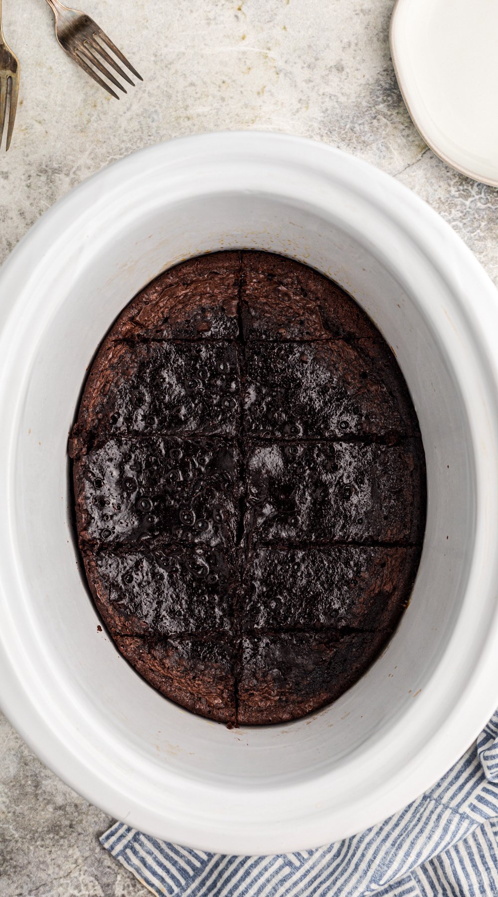 long image of slow cooker brownies.