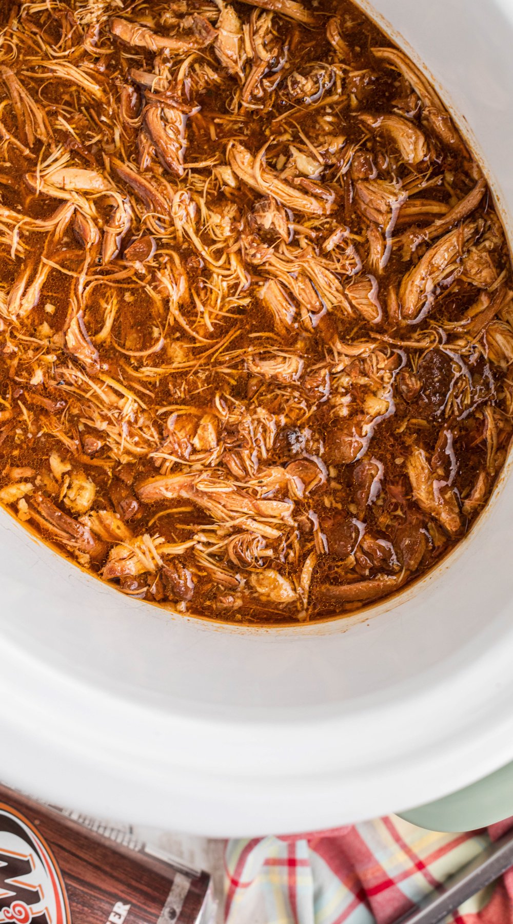 long image of slow cooker root beer chicken.