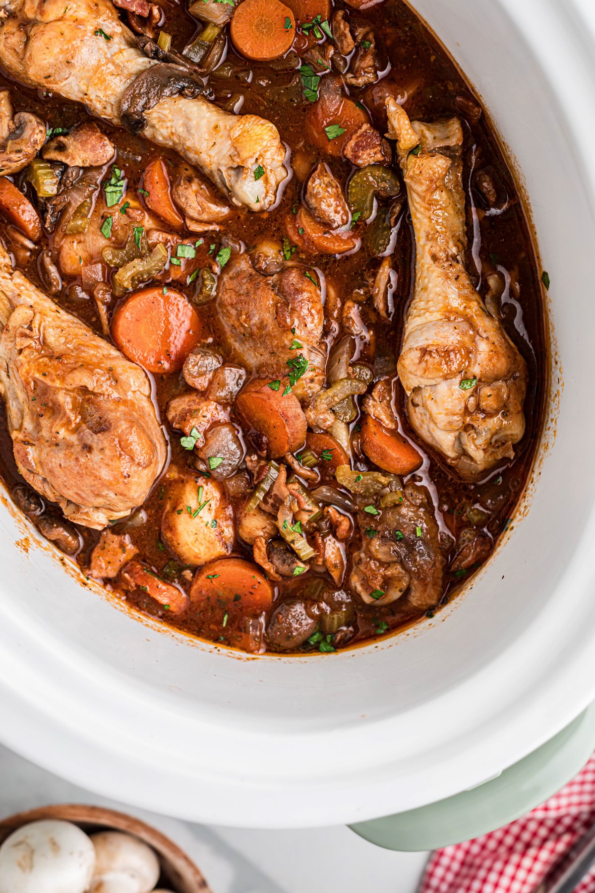 Slow cooker merlot chicken in a crockpot.