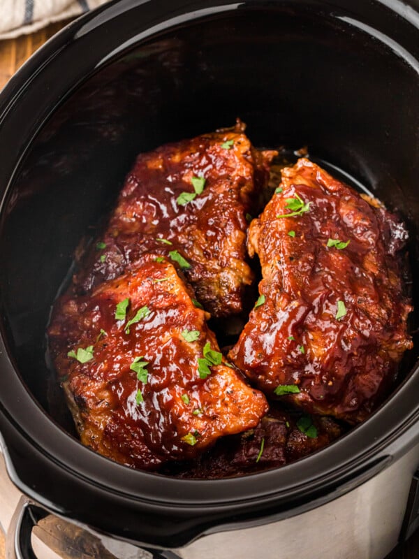 Slow cooker baby back ribs in a crockpot.