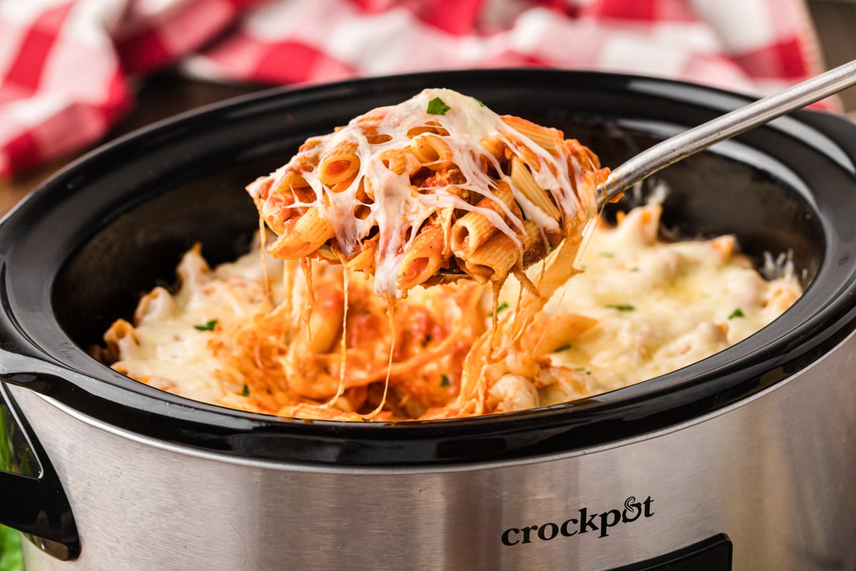 Slow Cooker Chicken Parmesan Pasta Recipe