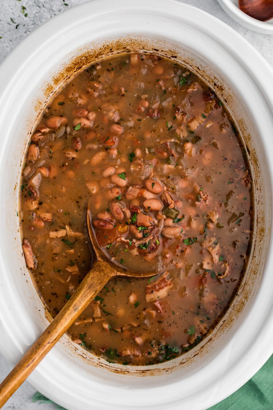 Ready to serve charr beans in a slow cooker.