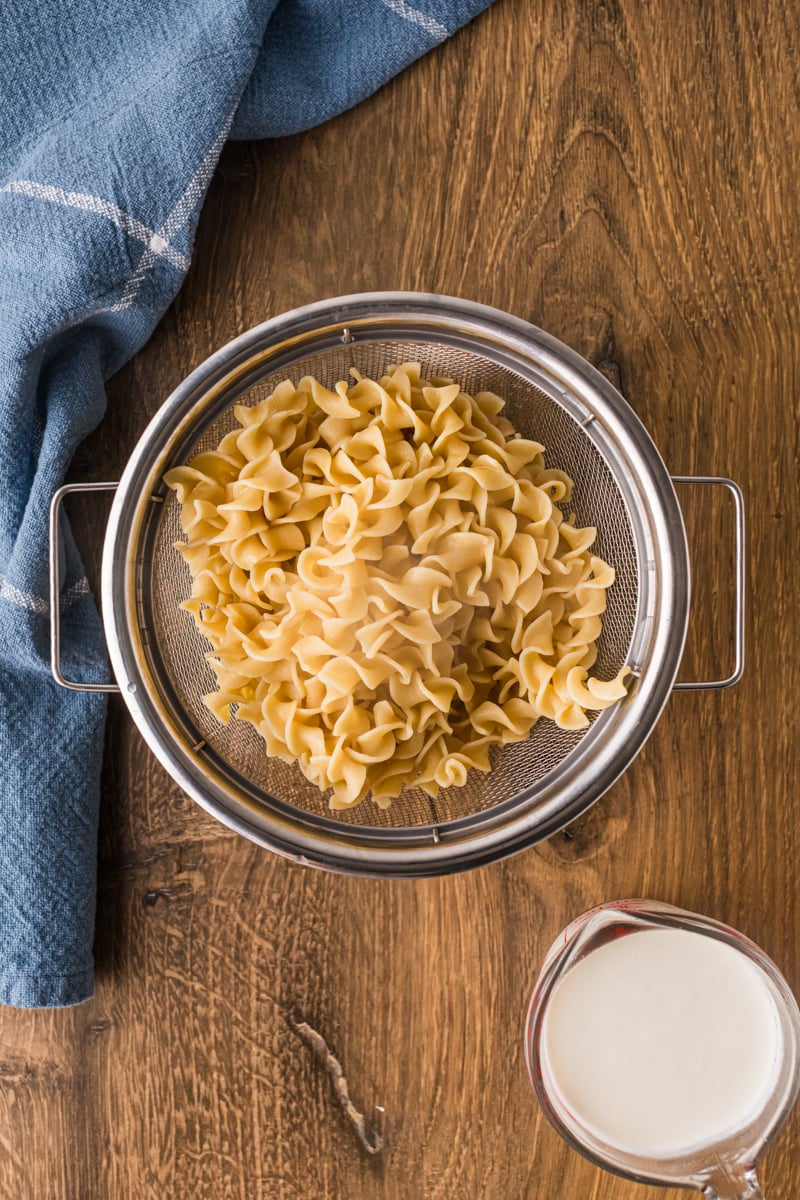Pasta in a collander.