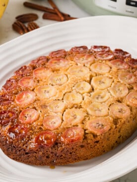 Banana upside down cake in a slow cooker.